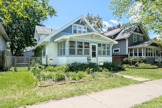 1616 Thomas Ave, Saint Paul, MN 55104
