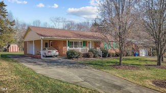 920 Essex Dr, Graham, NC 27253