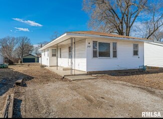 707 N Adams St, Lincoln, IL 62656