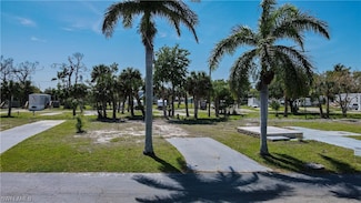 76 Birch Blvd, Fort Myers, FL 33908