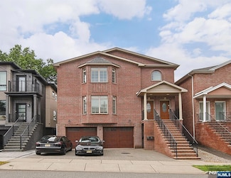 14 E Ruby Ave Unit 2, Palisades Park, NJ 07650