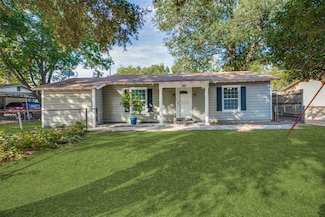 125 E Mccoulskey St, Terrell, TX 75160
