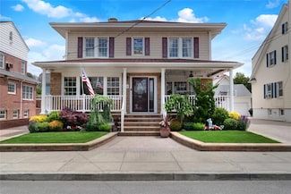 156 Beach 135th St, Rockaway Park, NY 11694