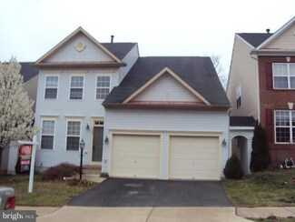 1742 Ann Scarlet Ct, Woodbridge, VA 22191