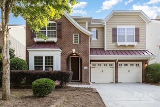 9429 Ridgeforest Dr, Charlotte, NC 28277