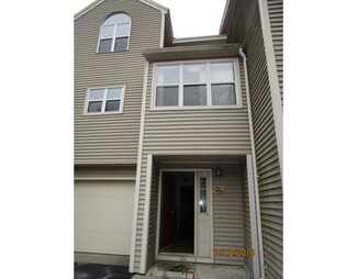 19 Thayer Pond Dr Unit 5, North Oxford, MA 01537