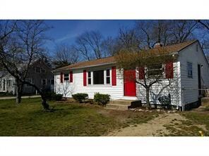33 Sundance St, Warwick, RI 02886