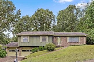 538 Tree Top Ln, Hixson, TN 37343