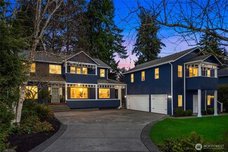 602 Alder Ave NE, Bainbridge Island, WA 98110