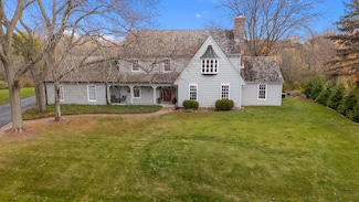 10250 N Range Line Ct, Mequon, WI 53092