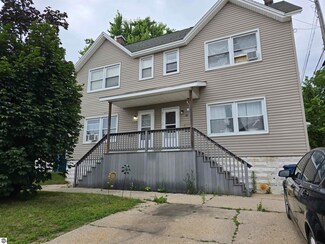 309 S Shelby St, Cadillac, MI 49601