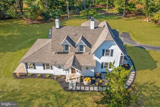4 Huntrise Ln, West Chester, PA 19382