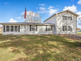 7057 State Route 156, Waterloo, IL 62298