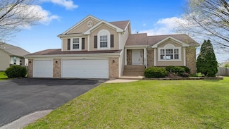 9275 Romeldale Ln, Roscoe, IL 61073