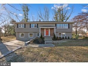 132 Maurer Ave, Clementon, NJ 08021