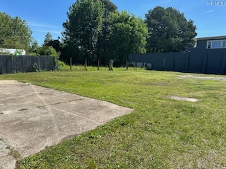 3022 Victory Blvd, Portsmouth, VA 23702