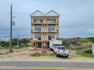 704 N New River Dr, Surf City, NC 28445