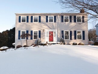 23 Oakwood Dr, Apalachin, NY 13732
