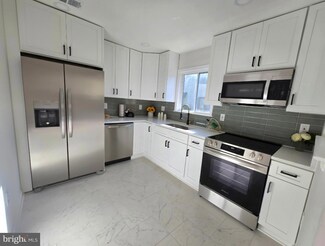 8405 Orinda Ct Unit 281, Alexandria, VA 22309
