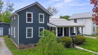 124 E Main St, New London, OH 44851