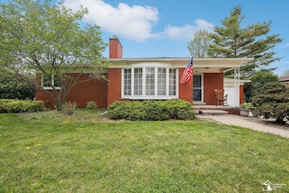 2330 Ashby St, Trenton, MI 48183