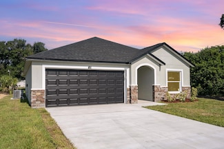 821 Paw St, Cocoa, FL 32922