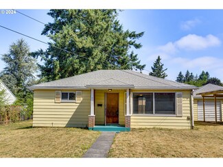 21851 SE Oak St, Gresham, OR 97030