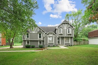 611 Saint Andrews Dr, Kansas City, MO 64145