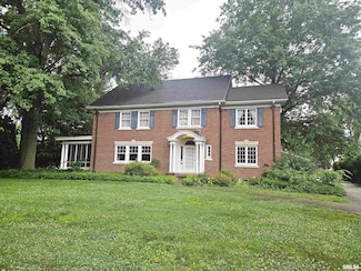 237 Park Lane Dr, Galesburg, IL 61401