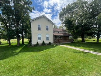 27734 Fox Creek Rd, Cape Vincent, NY 13618