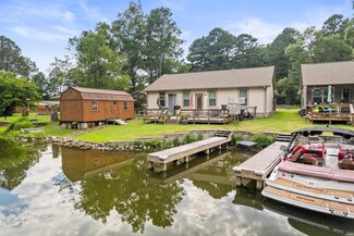 150 Shore Acres Dr, Hot Springs National Park, AR 71913
