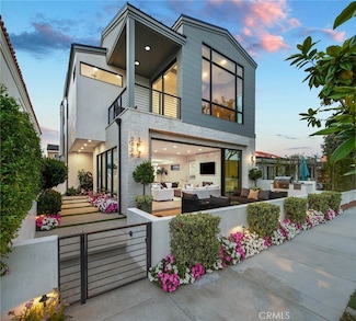 2036 E Ocean Blvd, Newport Beach, CA 92661