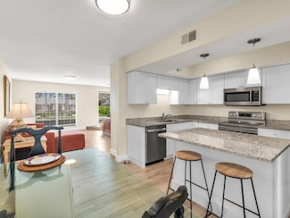 144 Clyburn Way W Unit I5, Marco Island, FL 34145
