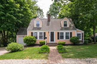 33 Raycroft Ave, Weymouth, MA 02188