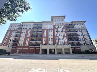 656 Pearson St Unit 608C, Des Plaines, IL 60016