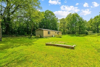 13 Glen Round Rd, Rock Tavern, NY 12575