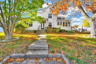 393 E Front St, El Paso, IL 61738