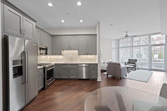 9 N Euclid Ave Unit 411, Saint Louis, MO 63108