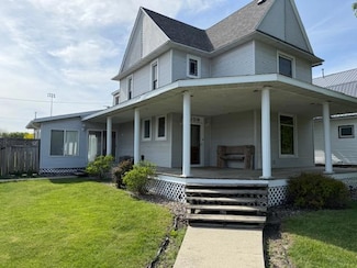 209 Oak St S, Mabel, MN 55954