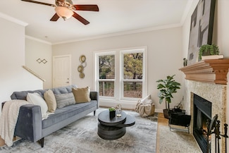 802 S 1st St Unit 225, Austin, TX 78704