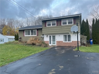 27 Kay Pat Dr, Phoenix, NY 13135