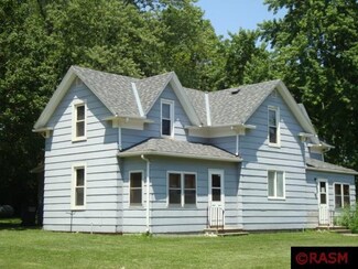 230 S Halladay St, Good Thunder, MN 56037