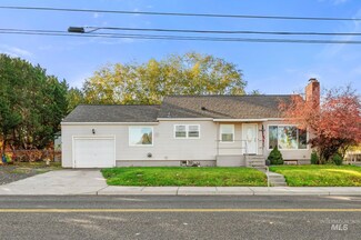 2404 Appleside Blvd, Clarkston, WA 99403