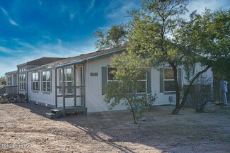 543 S Prickly Pear Ave, Benson, AZ 85602