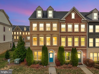 3139 Fort Lincoln Dr NE, Washington, DC 20018