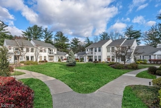 80 Konight Ct, Mahwah, NJ 07430