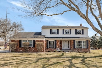 17022 Winchester Dr, Northville, MI 48168