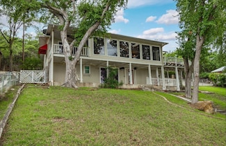 420 Lakeside Dr, Brownwood, TX 76801