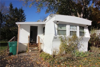 2880 MacEdon Center Rd, Palmyra, NY 14522