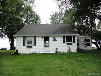 10887 Petrie Ln Unit 33, Lyndonville, NY 14098